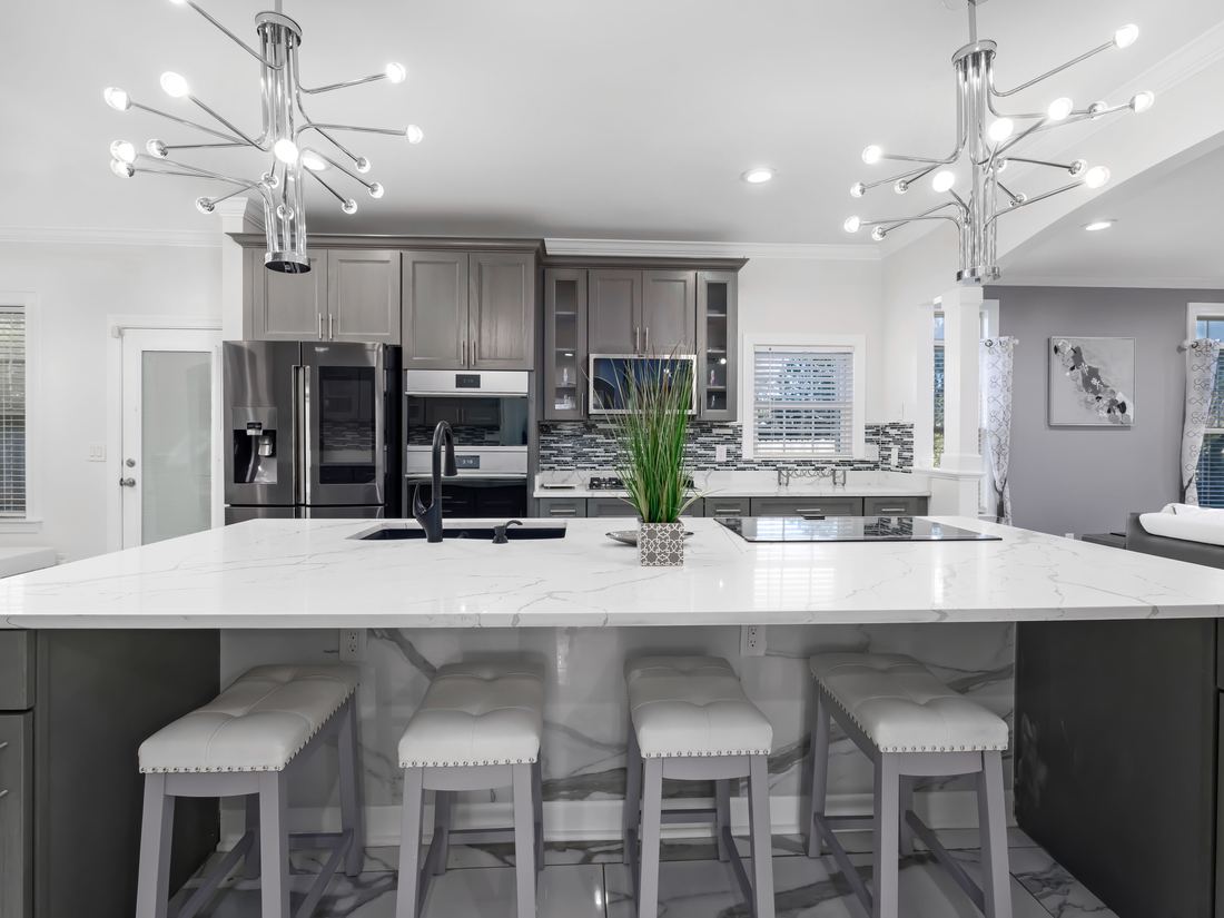 Cocina reformada con isla central